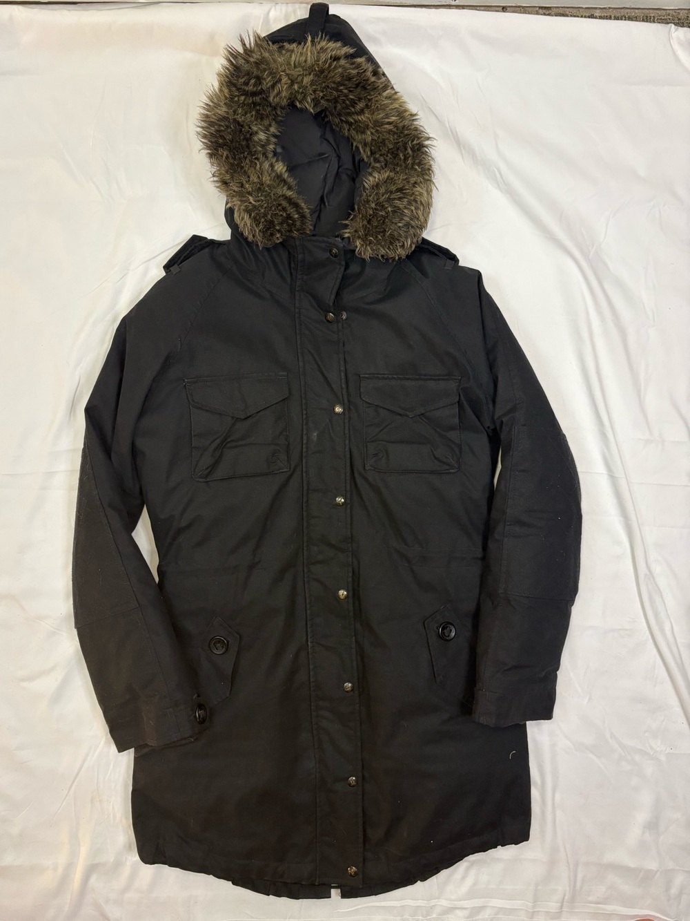 Aritzia Community Black Fur Hood Paradigm Winter Parka Coat Hemp Down Fill